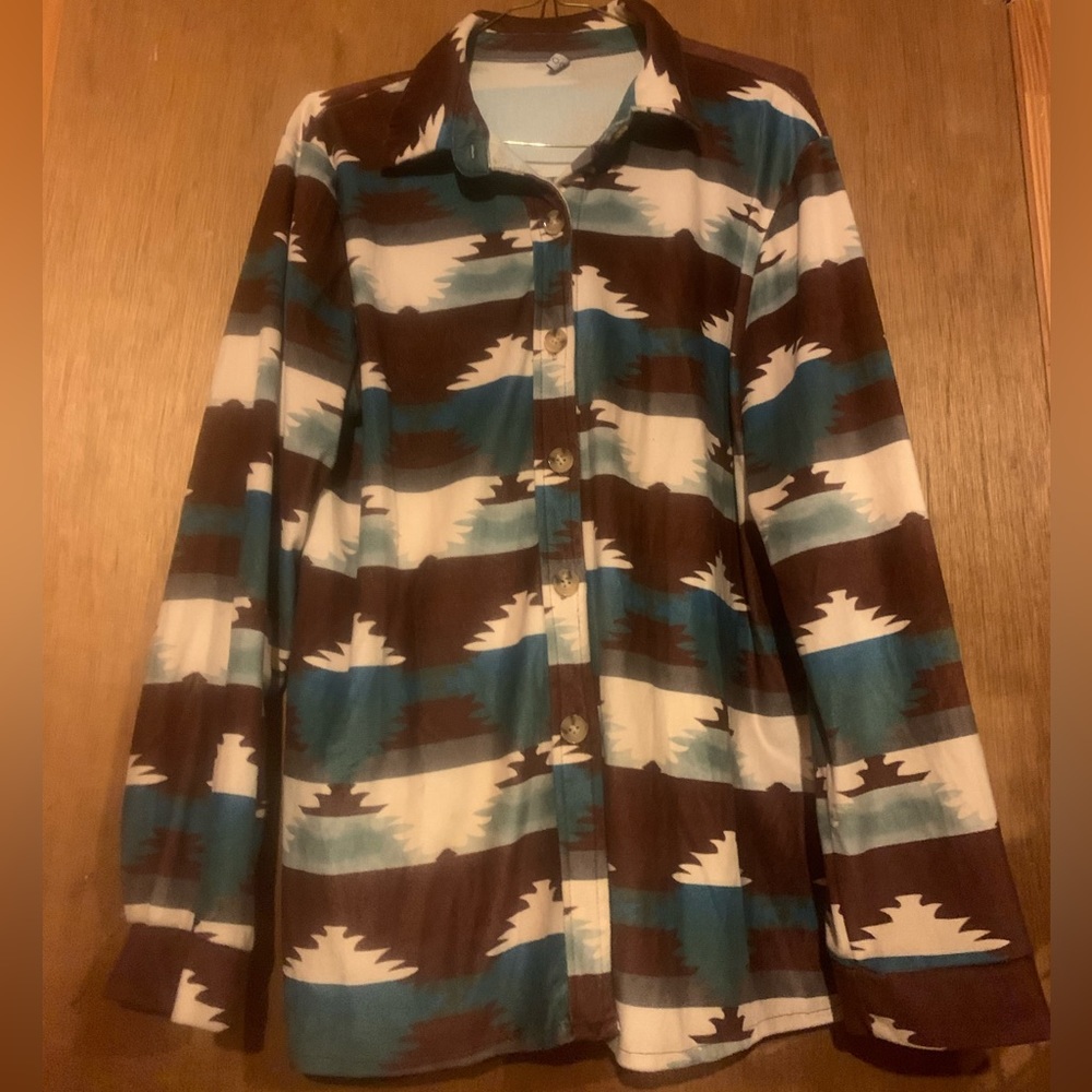 Woman’s western style shirt Size XL